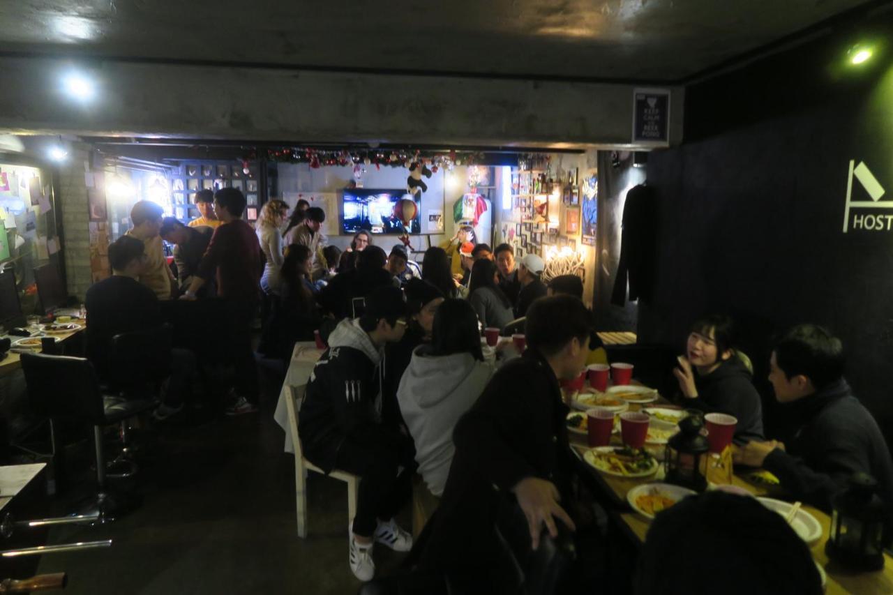 Inno Guesthouse & Bar Hongdae Seul Esterno foto
